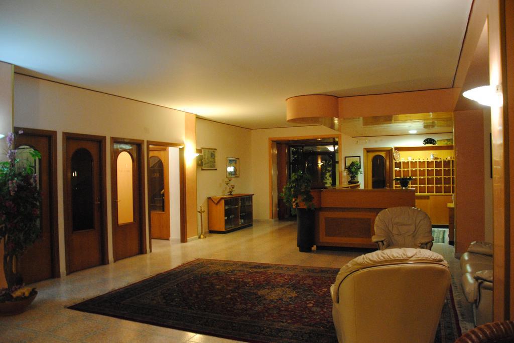 Hotel Ristorante La Siesta Pietrapaola Extérieur photo